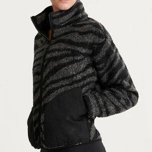 Varley Napoli Sherpa Jacket in Zebra